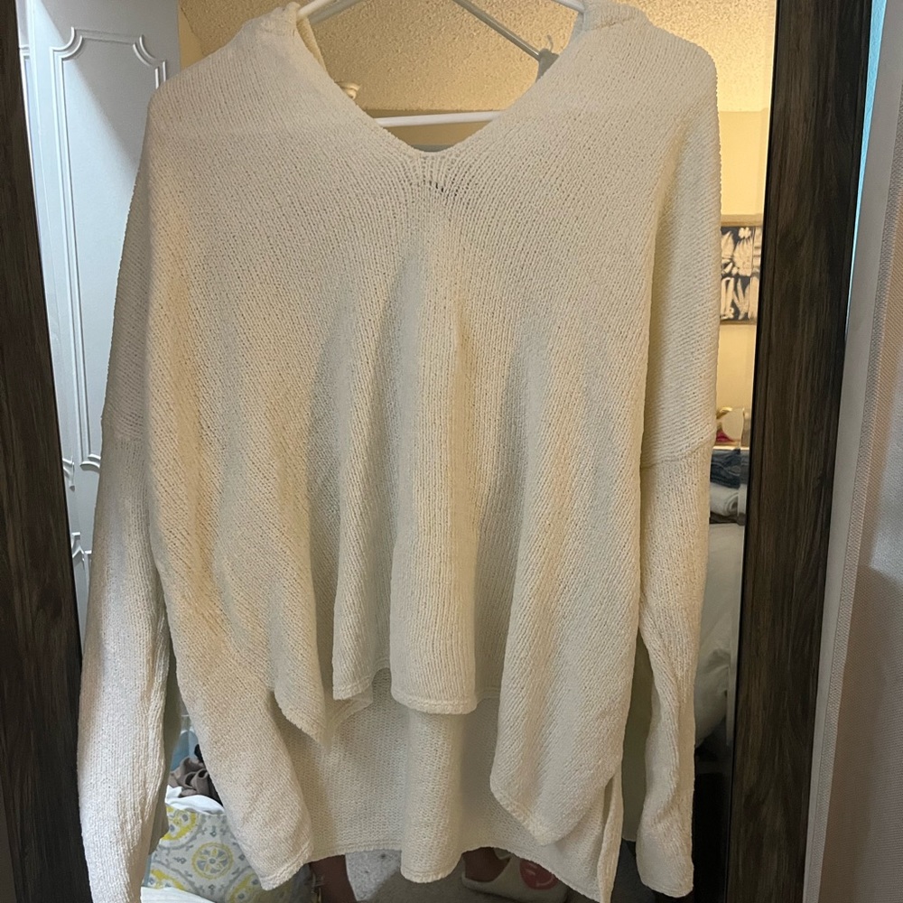 Arie sweater